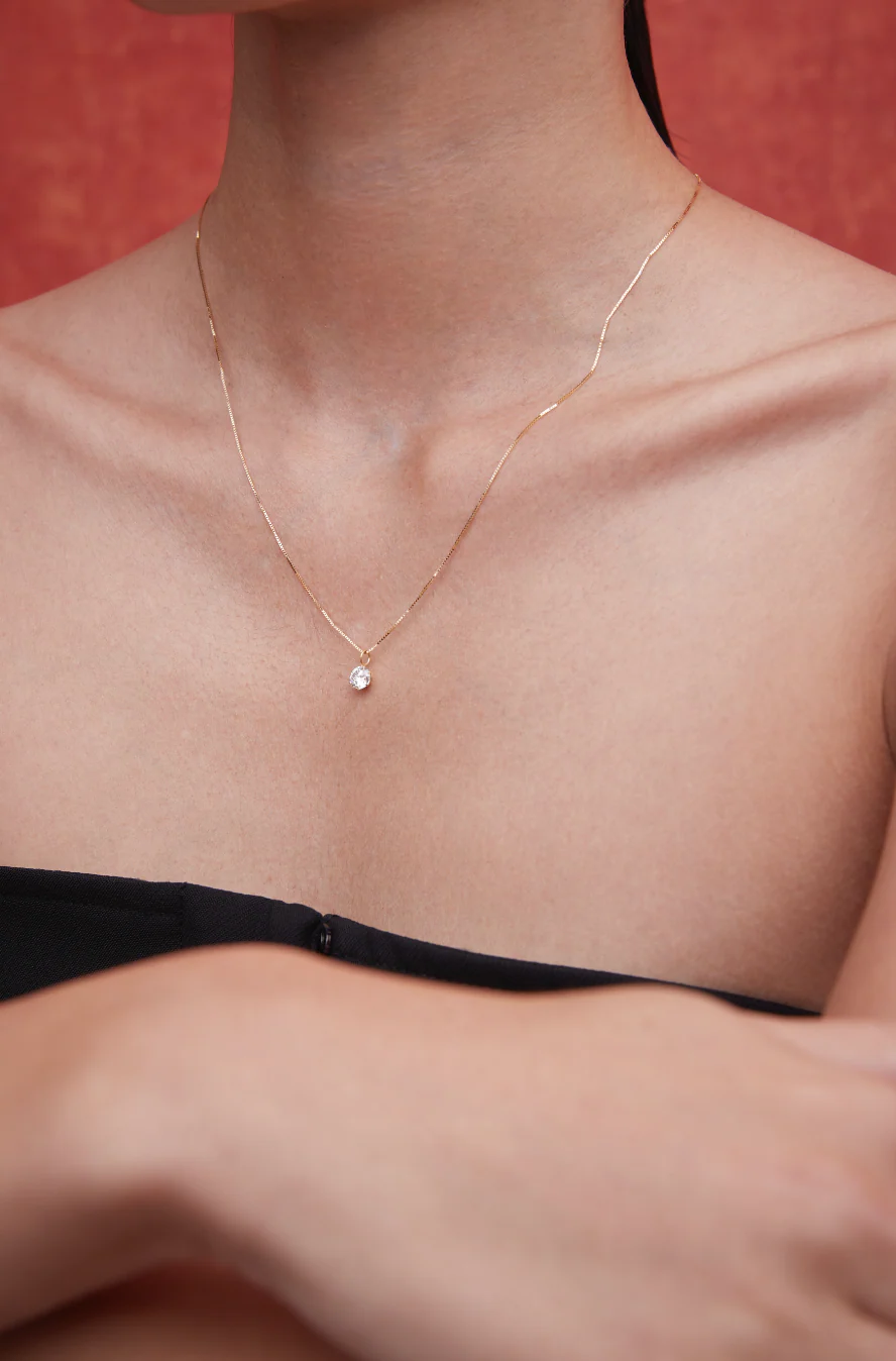 Solitaire Pendant White Gold - Image 7
